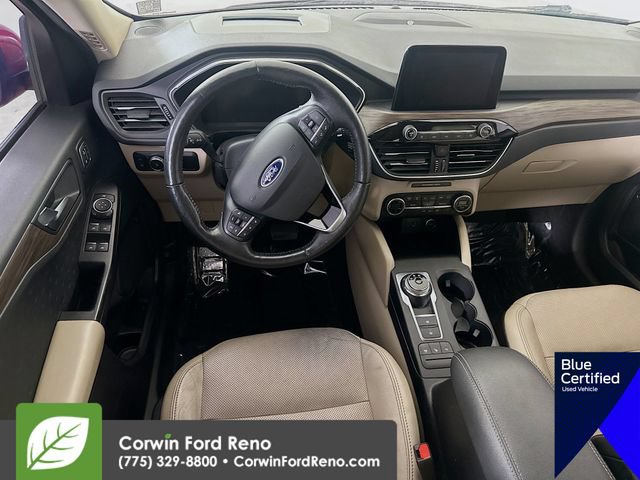 Certified 2020 Ford Escape Titanium AWD/4WD image 27