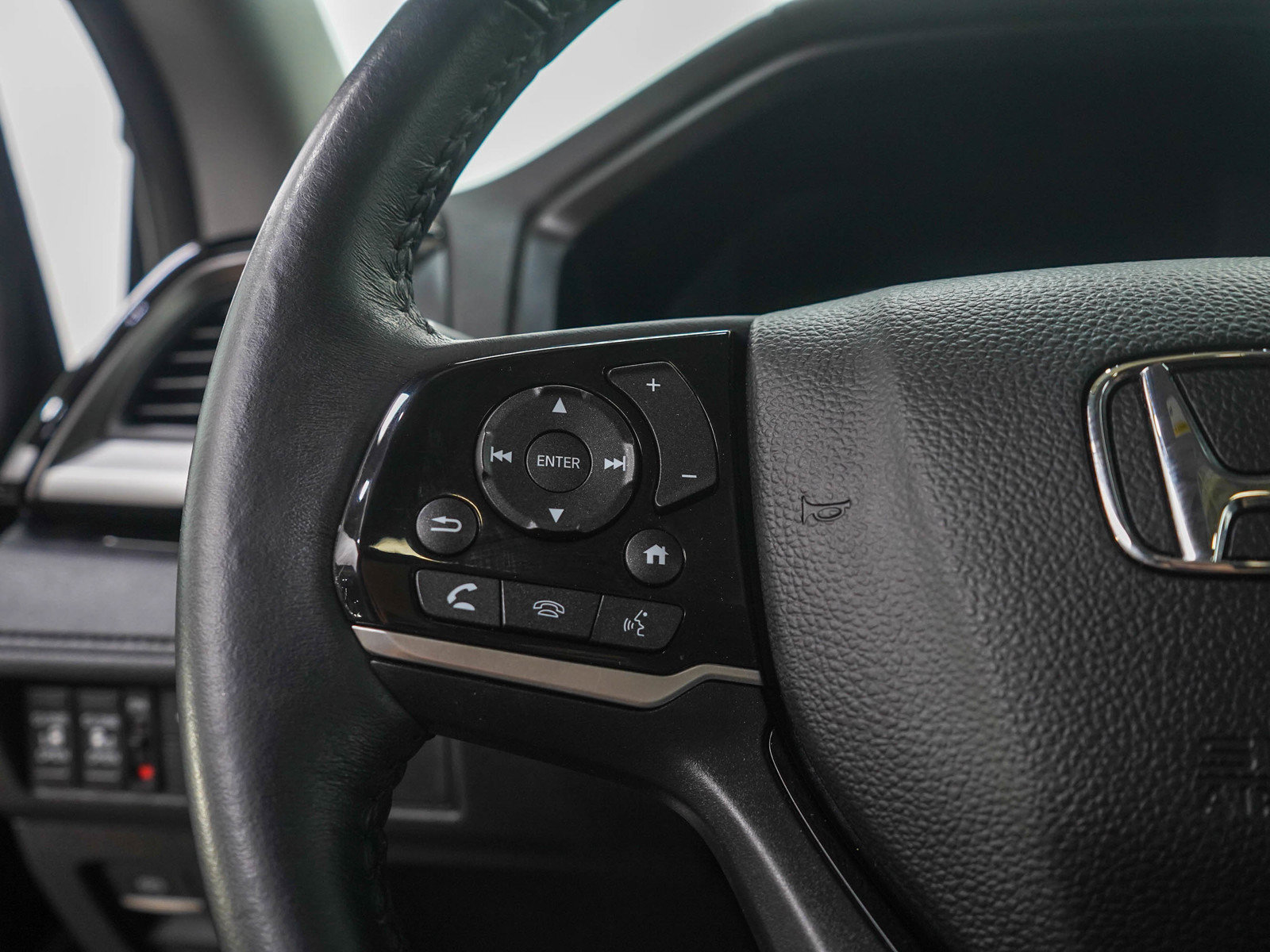 Used 2023 Honda Odyssey Touring image 29