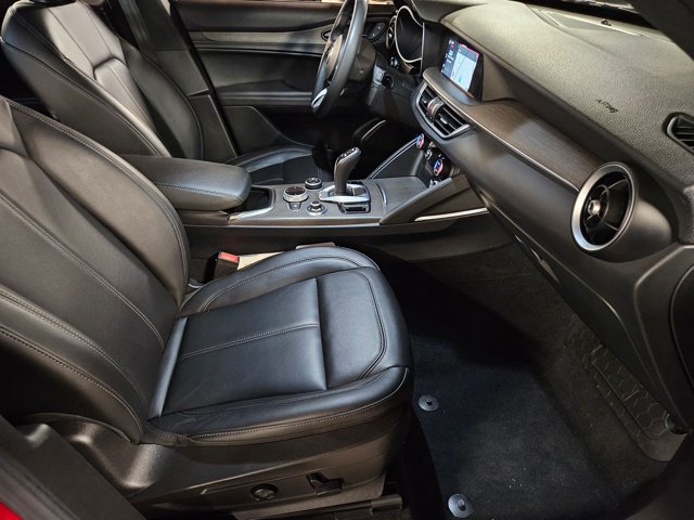 Used 2022 Alfa Romeo Stelvio Ti AWD/4WD image 21