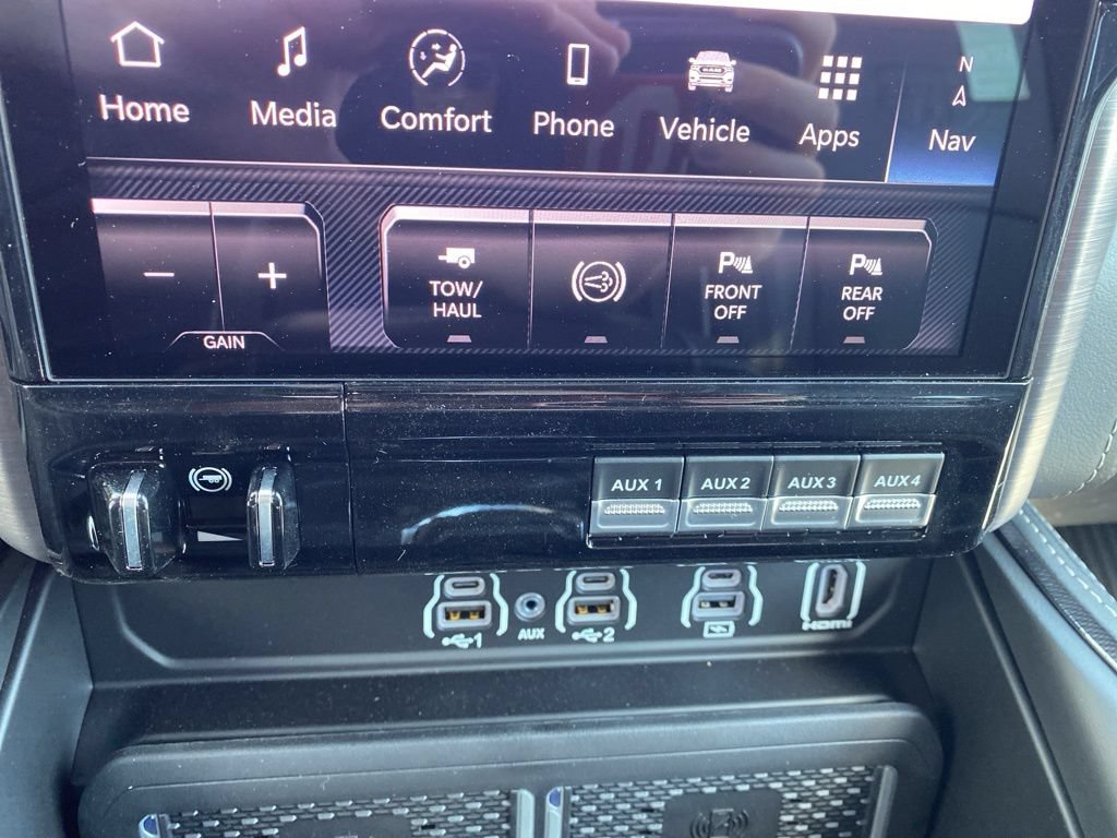 New 2026 RAM 2500 Rebel w/ Rebel Level 2 Equipment Group AWD/4WD image 31