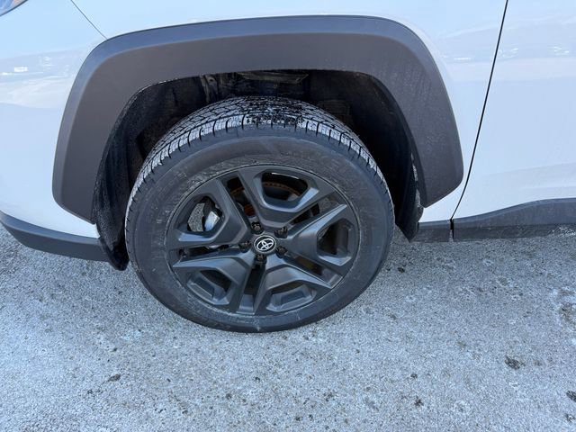 Used 2024 Toyota RAV4 Adventure AWD/4WD image 22