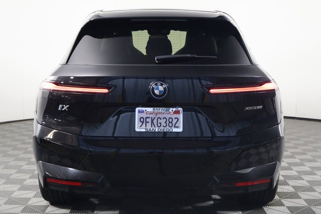 Used 2023 BMW iX xDrive50 w/ Sport Package image 5