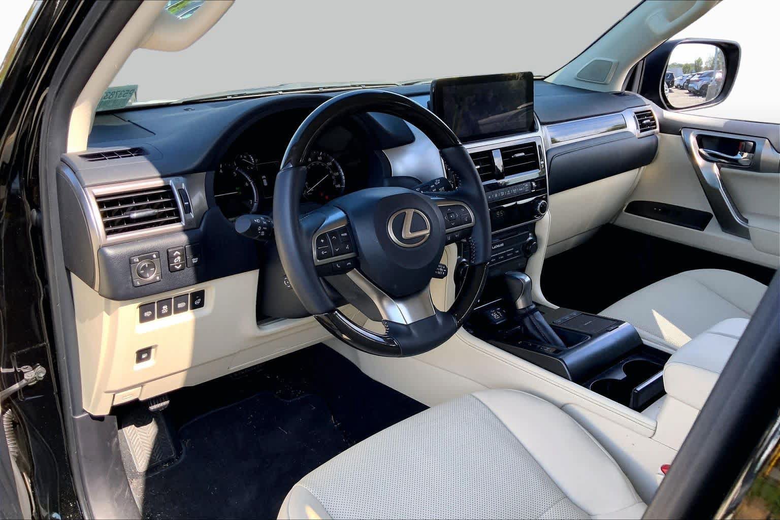 Used 2023 Lexus GX 460 Premium AWD/4WD image 17