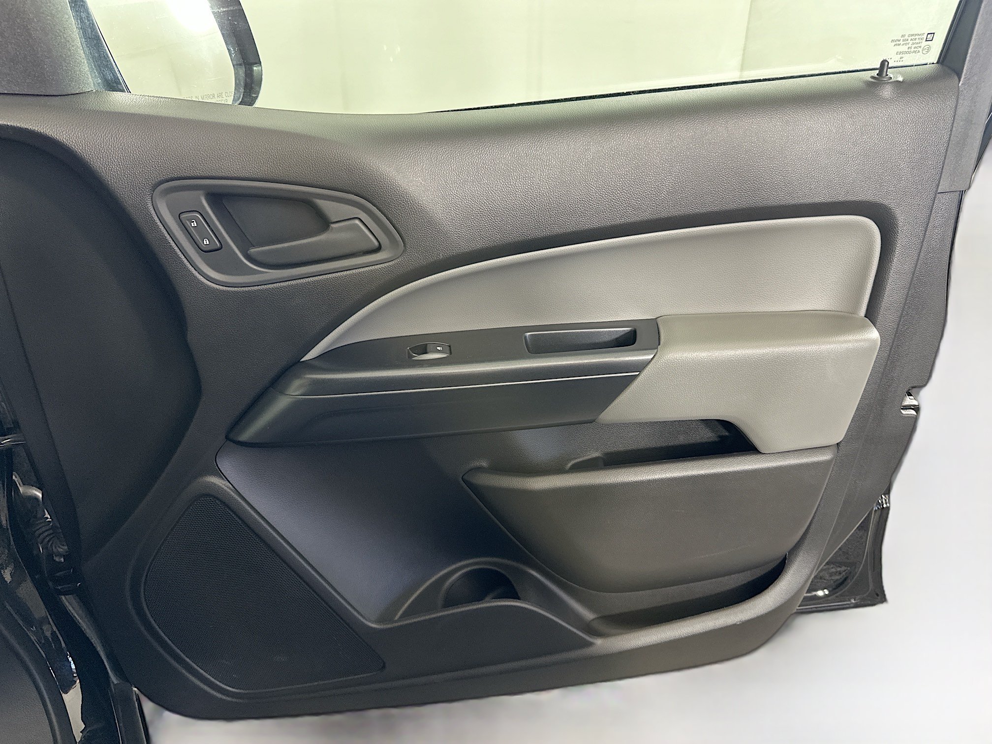 Used 2019 Chevrolet Colorado W/T w/ Custom Special Edition RWD image 29