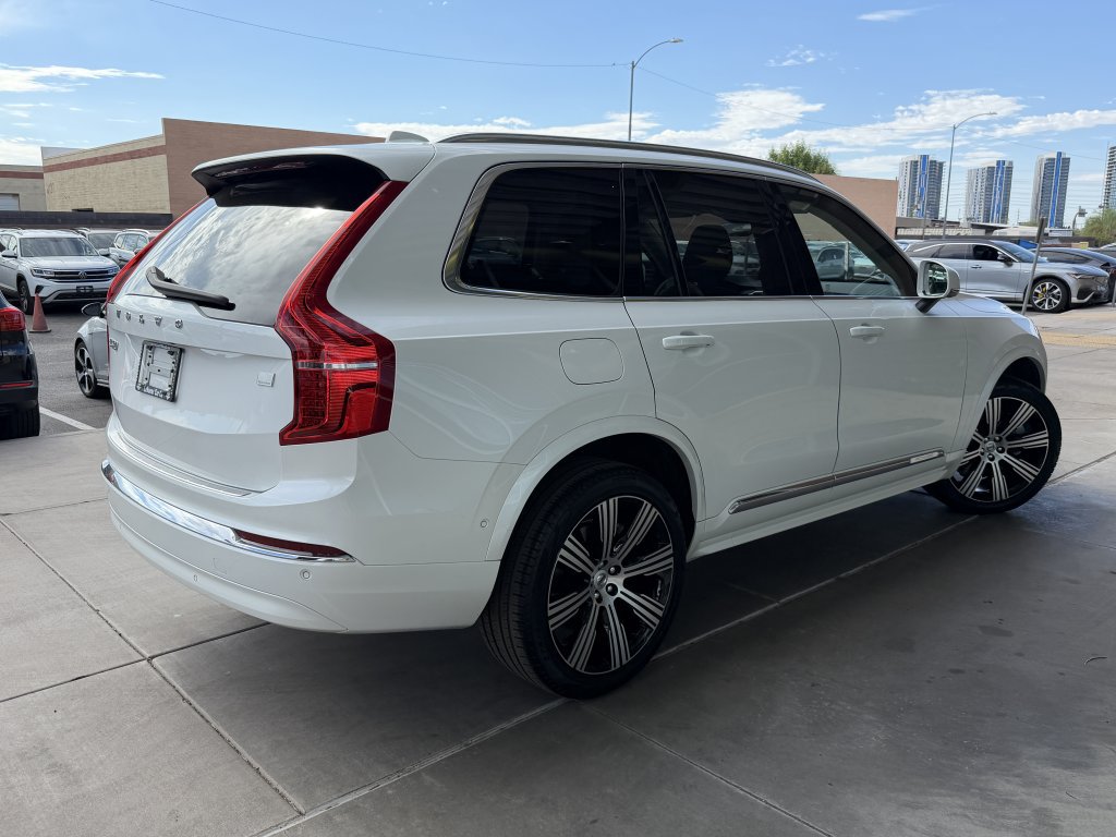 Used 2024 Volvo XC90 T8 Ultimate w/ Protection Package Premier AWD/4WD image 4