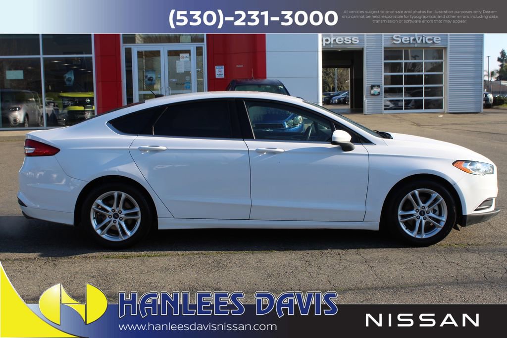 Used 2018 Ford Fusion SE w/ Fusion SE Technology Package image 6