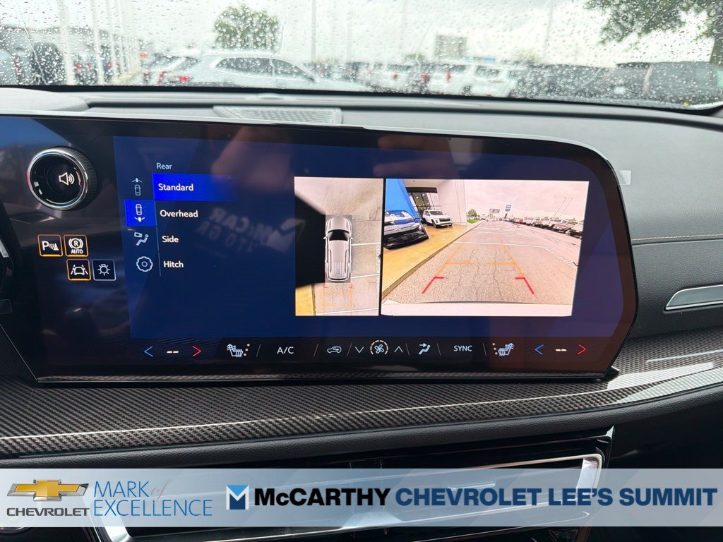 New 2027 Chevrolet Traverse Z71 w/ Enhanced Driving Package AWD/4WD image 28