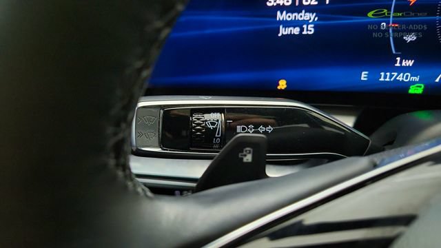 Used 2024 Cadillac Lyriq Luxury AWD/4WD image 43