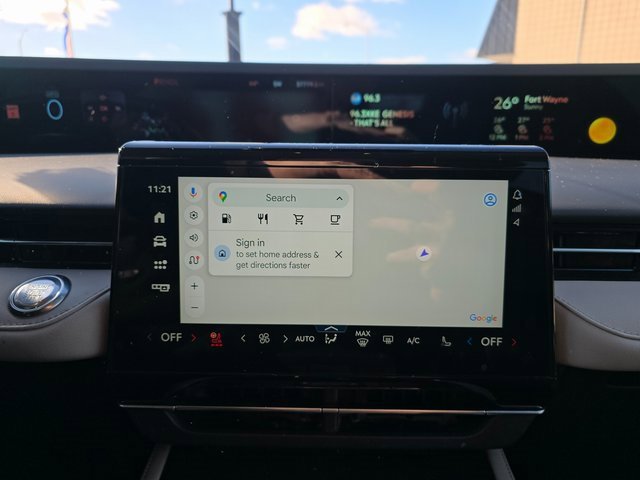 Used 2024 Lincoln Nautilus Reserve image 15