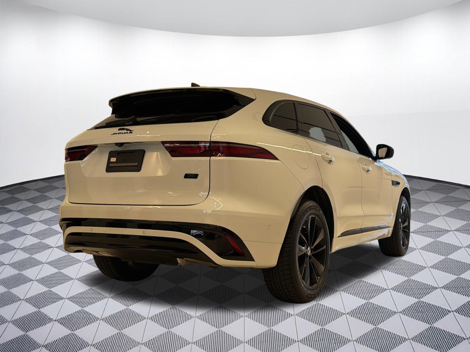 New 2026 Jaguar F-PACE R-Dynamic S AWD/4WD image 9