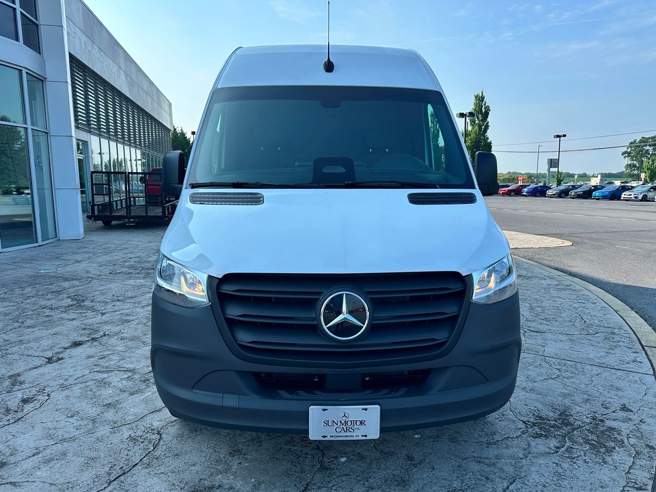 New 2025 Mercedes-Benz eSprinter 170 Cargo image 2