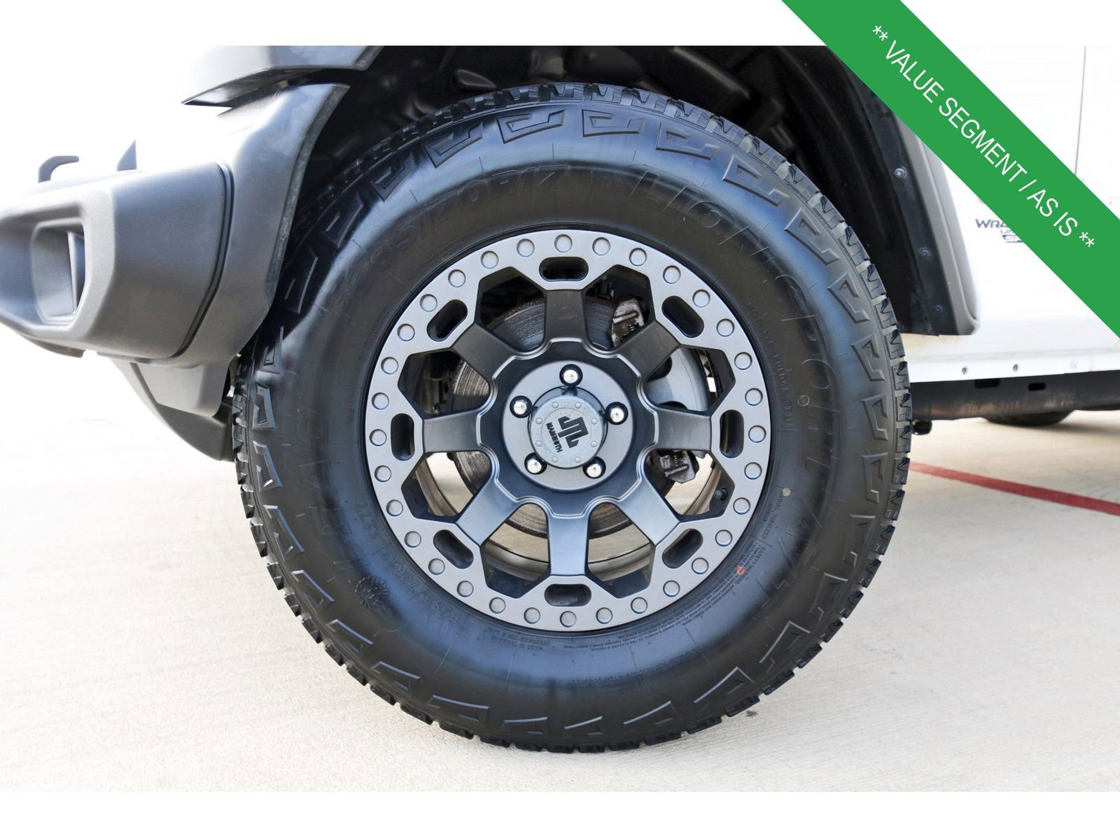 Used 2018 Jeep Wrangler Unlimited Sport S image 31