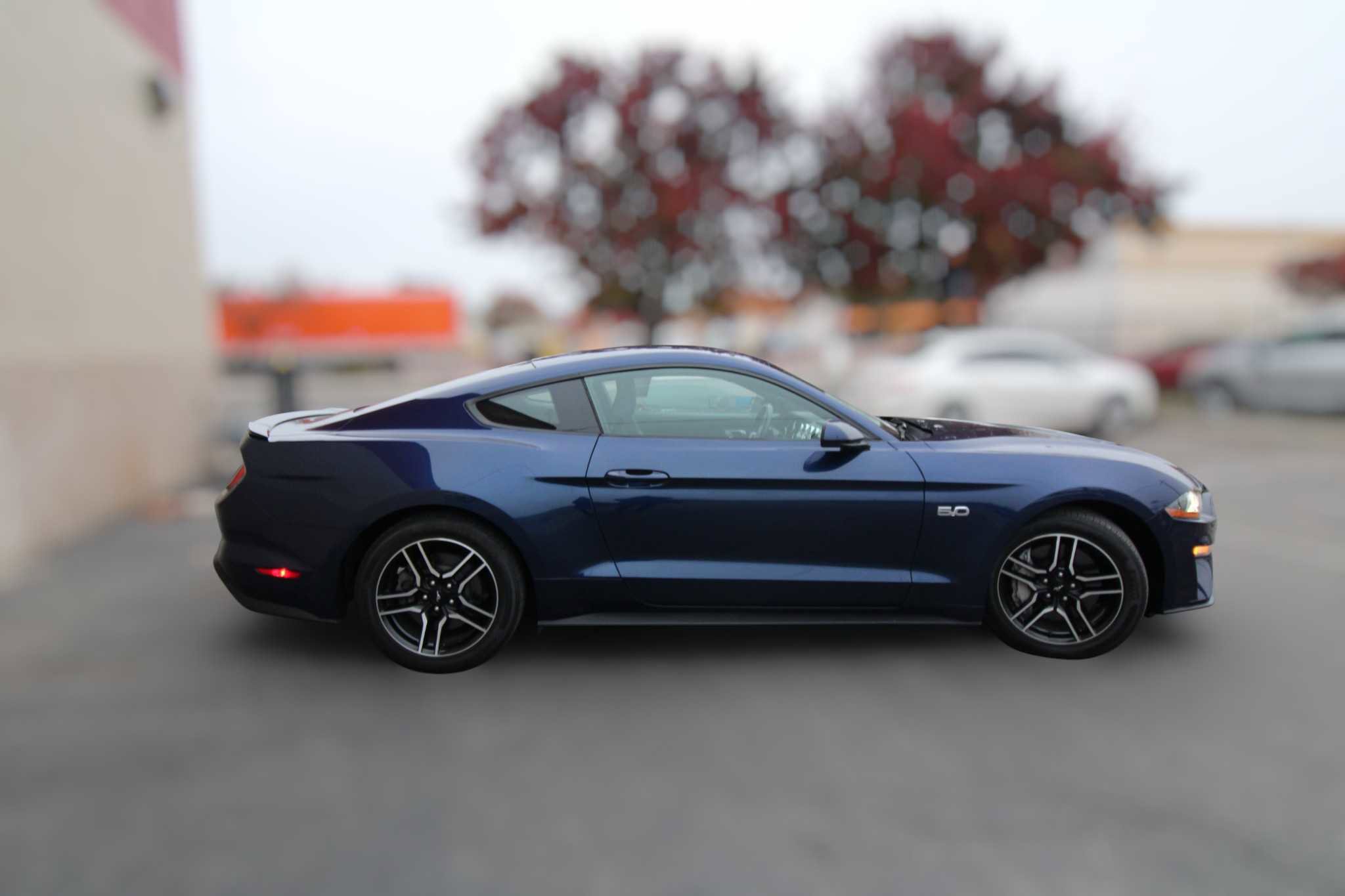 Used 2019 Ford Mustang GT RWD image 12