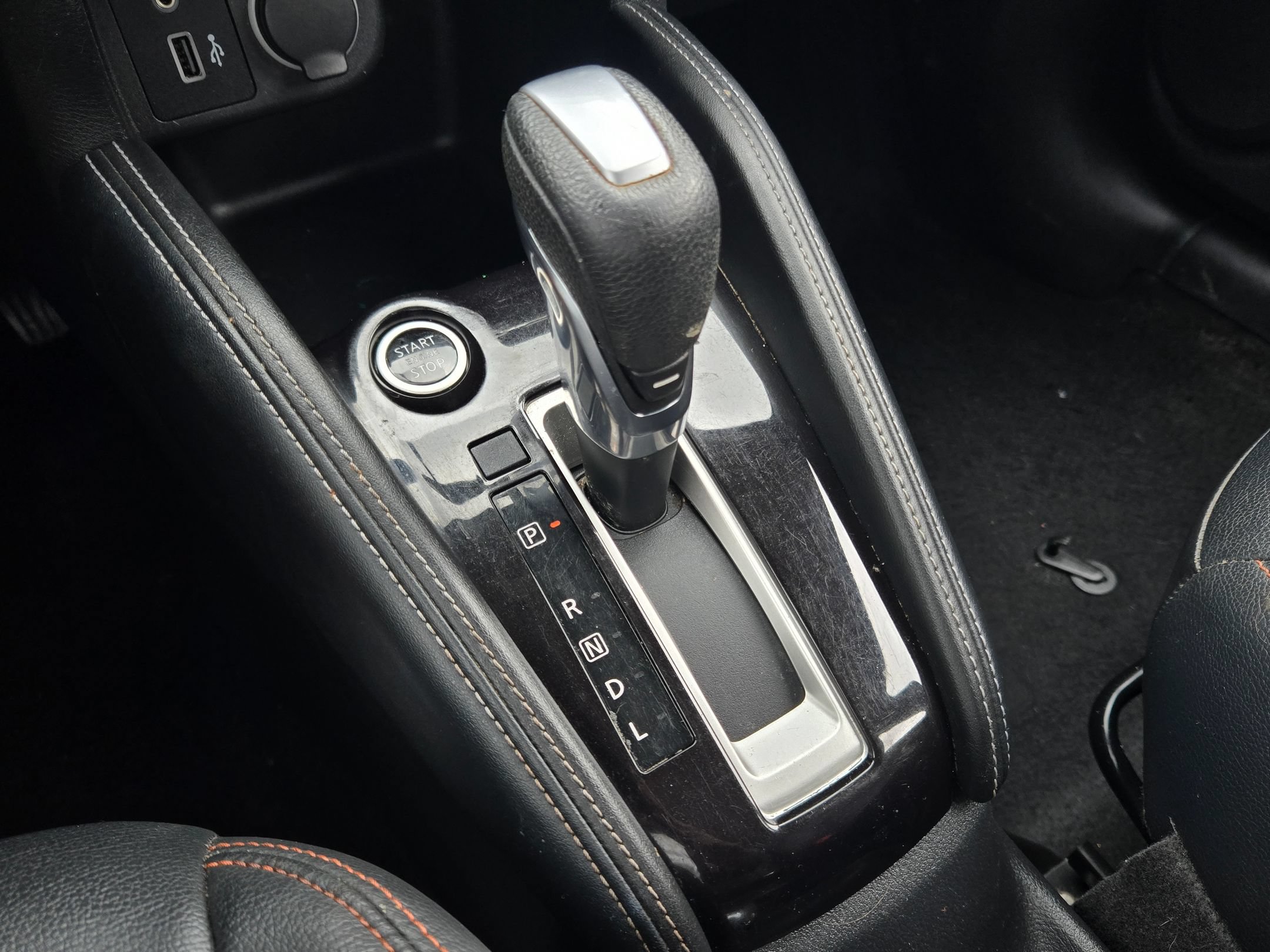Used 2019 Nissan Kicks SR w/ SR Premium Package FWD image 29
