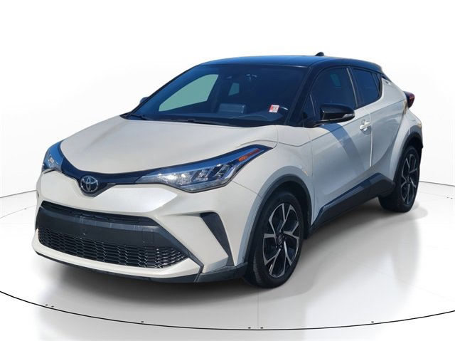 Used 2020 Toyota C-HR LE video 2