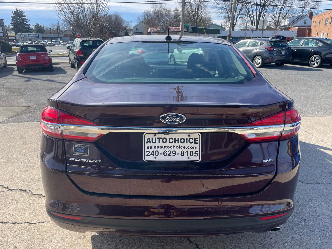 Used 2017 Ford Fusion SE w/ Fusion SE Technology Package image 13