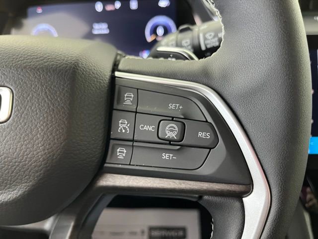 Used 2026 Jeep Grand Cherokee Altitude image 22