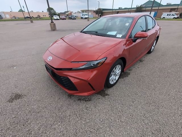 Used 2026 Toyota Camry LE w/ Convenience Package FWD image 15