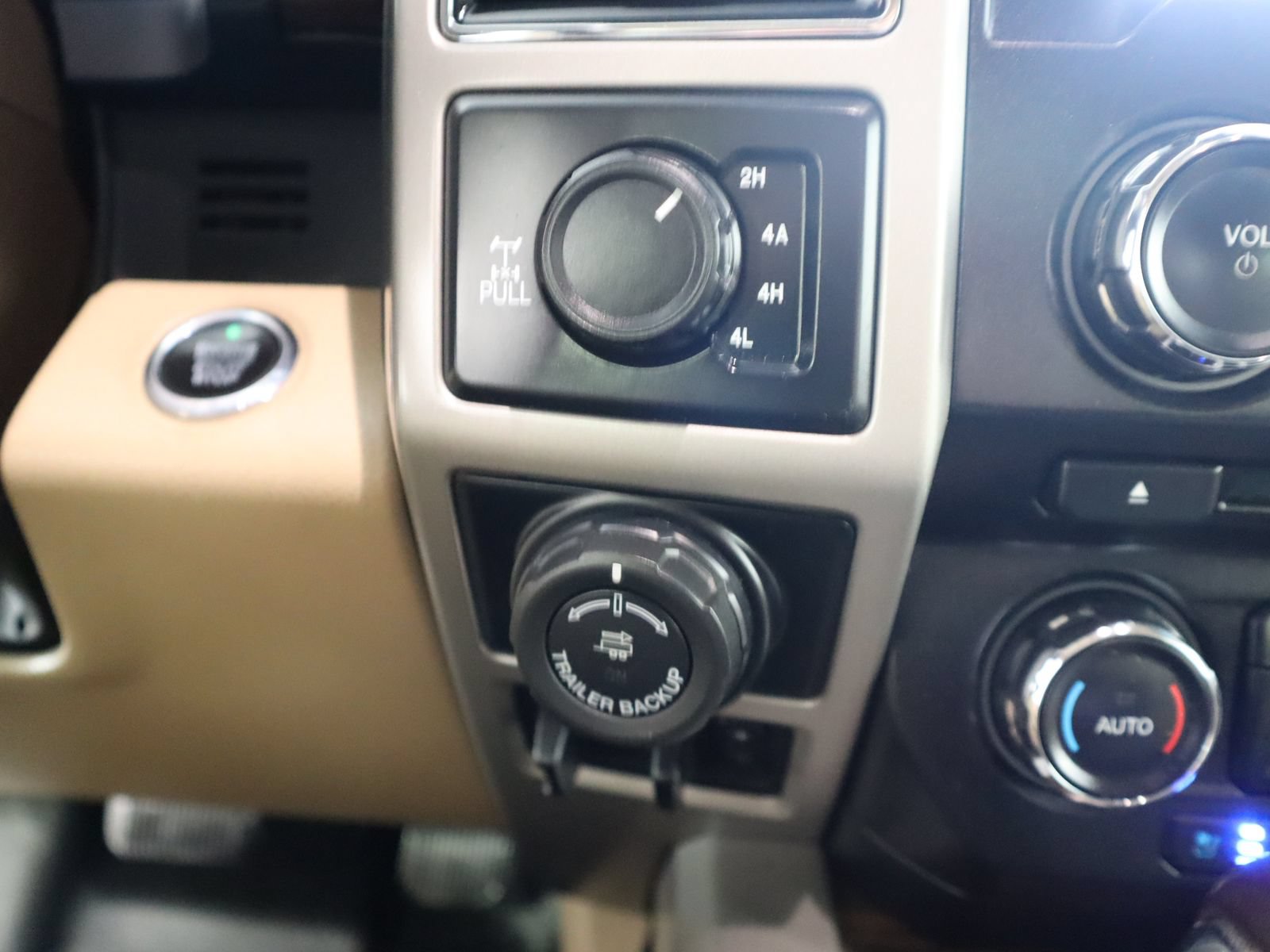 Used 2018 Ford F150 Lariat AWD/4WD image 37