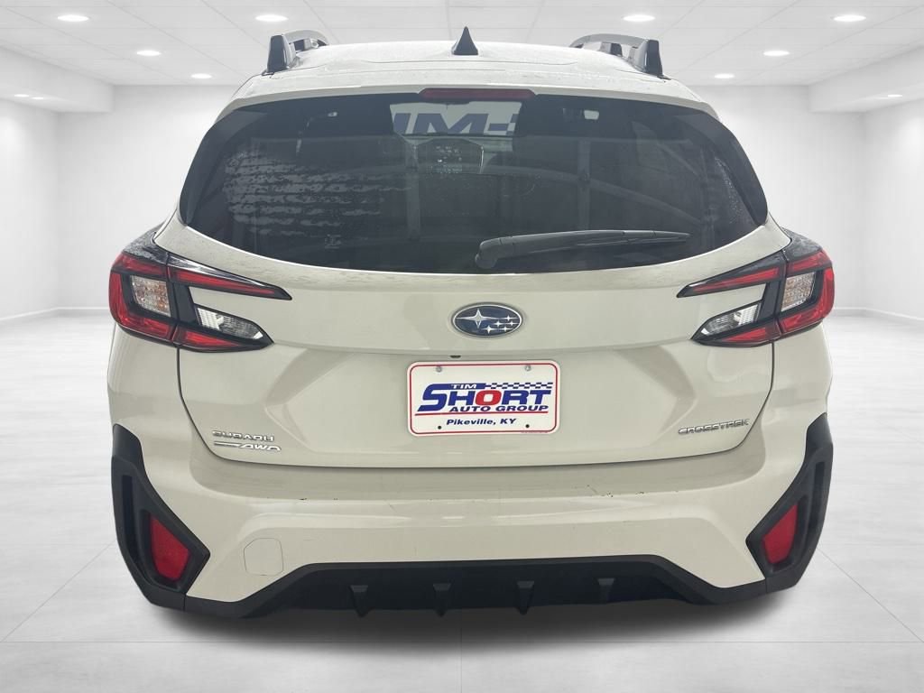 Used 2024 Subaru Crosstrek 2.0i Premium image 5