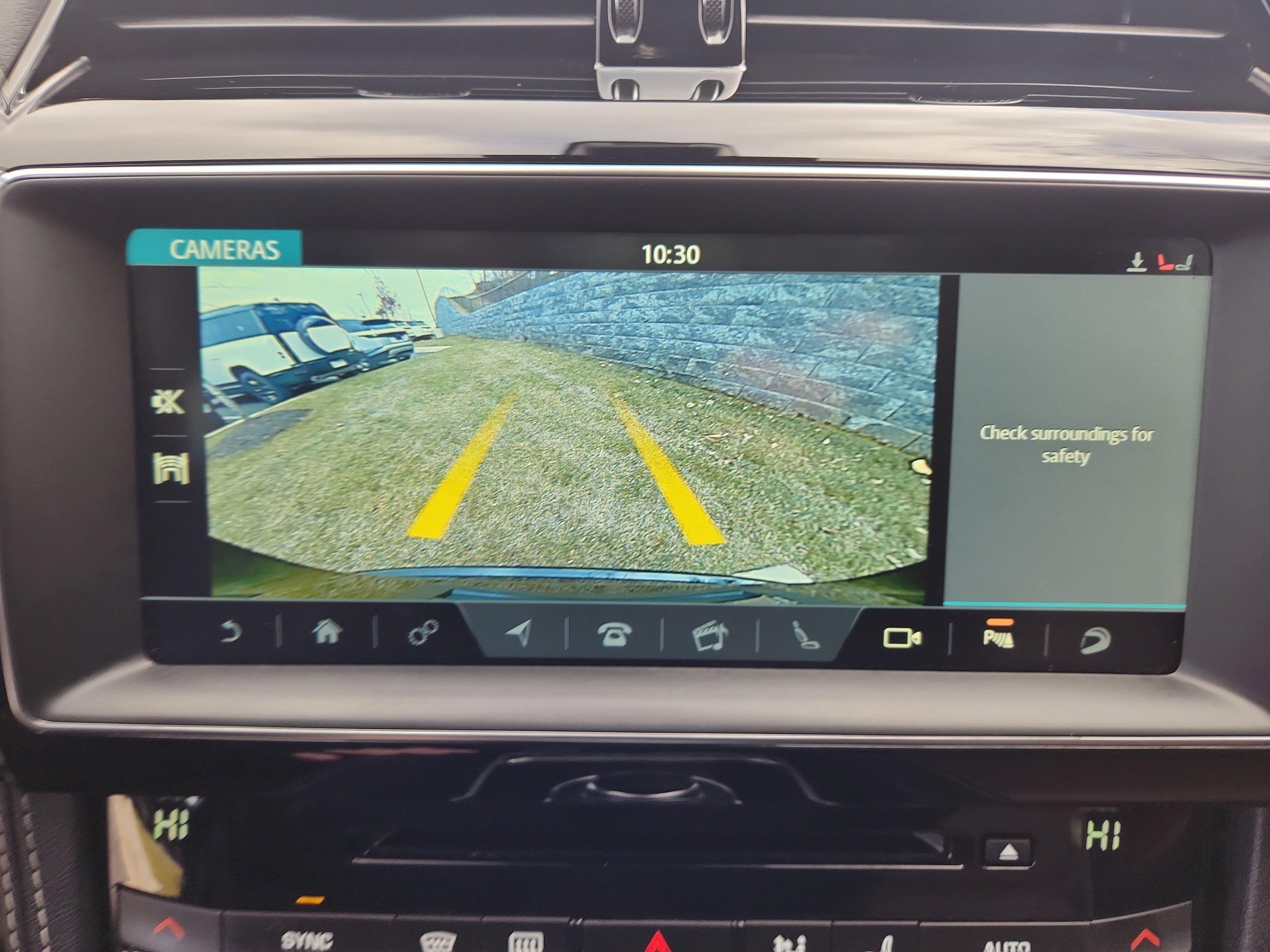 Used 2019 Jaguar F-PACE S image 23