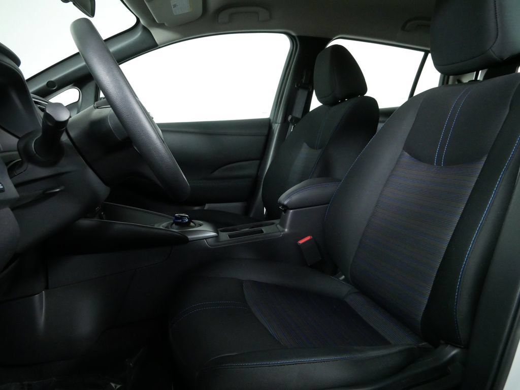 Used 2025 Nissan Leaf S FWD image 15