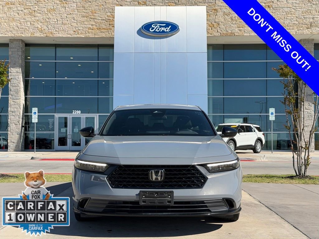 Used 2023 Honda Accord Sport image 2