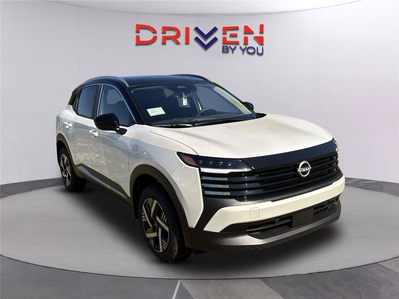 New 2026 Nissan Kicks SV w/ SV Premium Package FWD image 2