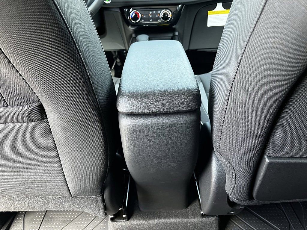 New 2025 Chevrolet TrailBlazer LT w/ LT Cold Weather Package FWD image 28