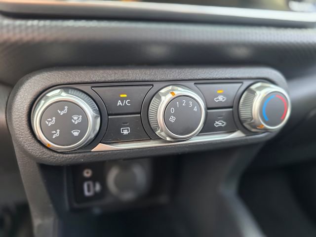 Used 2024 Nissan Kicks S image 30