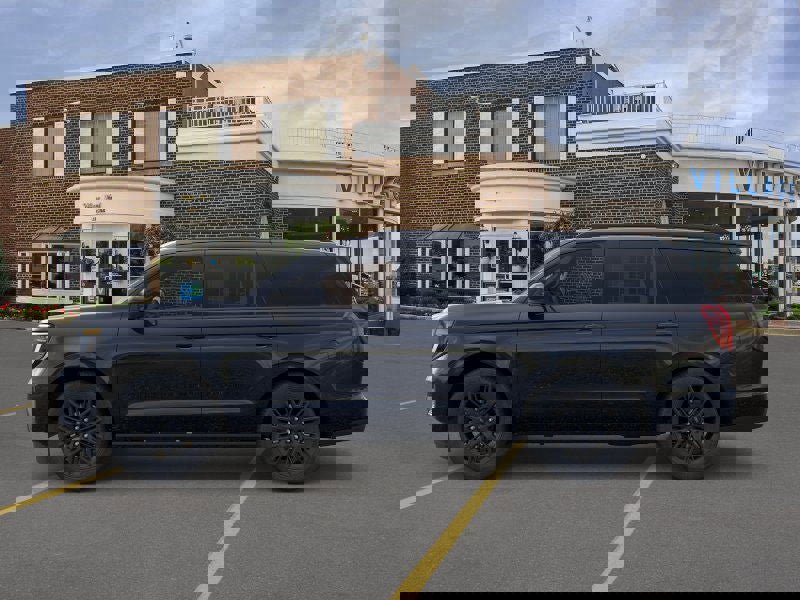 New 2026 Ford Expedition Platinum image 3