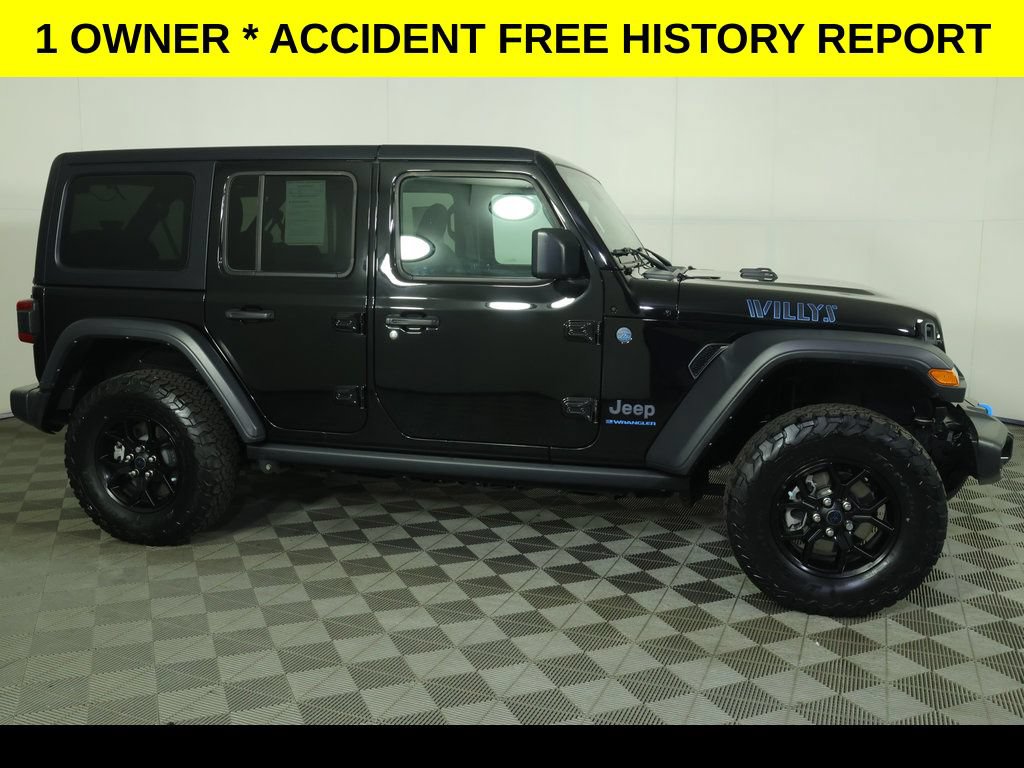 Used 2024 Jeep Wrangler Unlimited AWD/4WD image 2