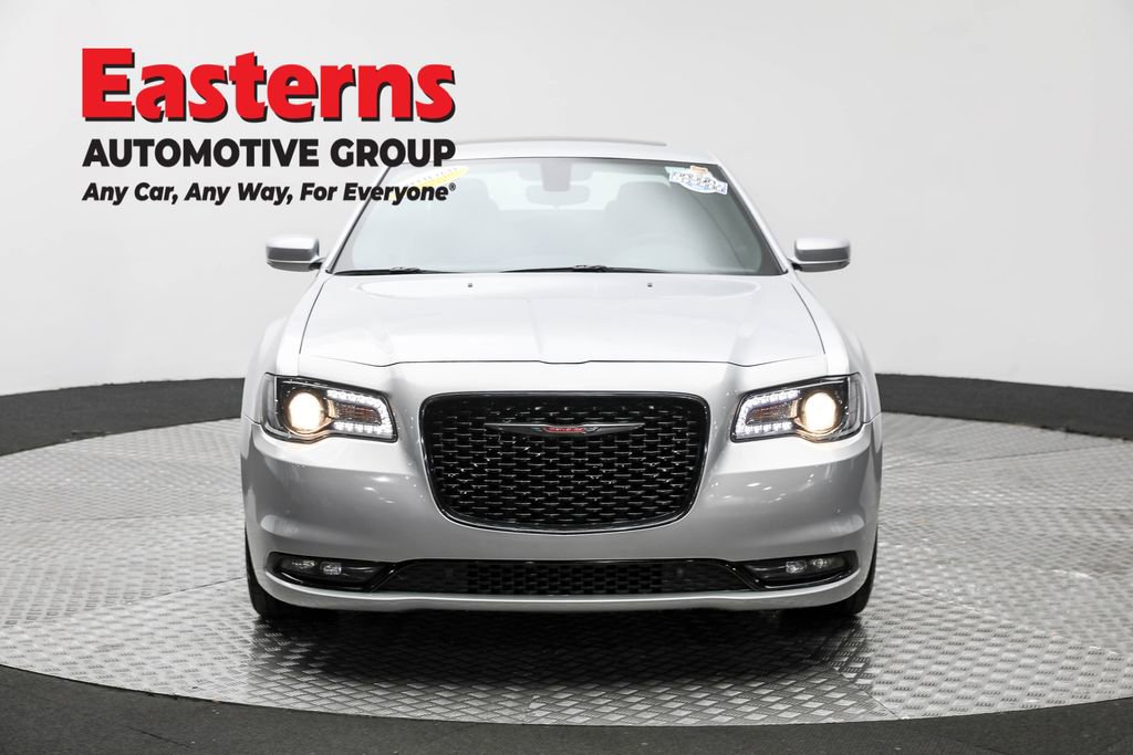 Used 2023 Chrysler 300 S image 2