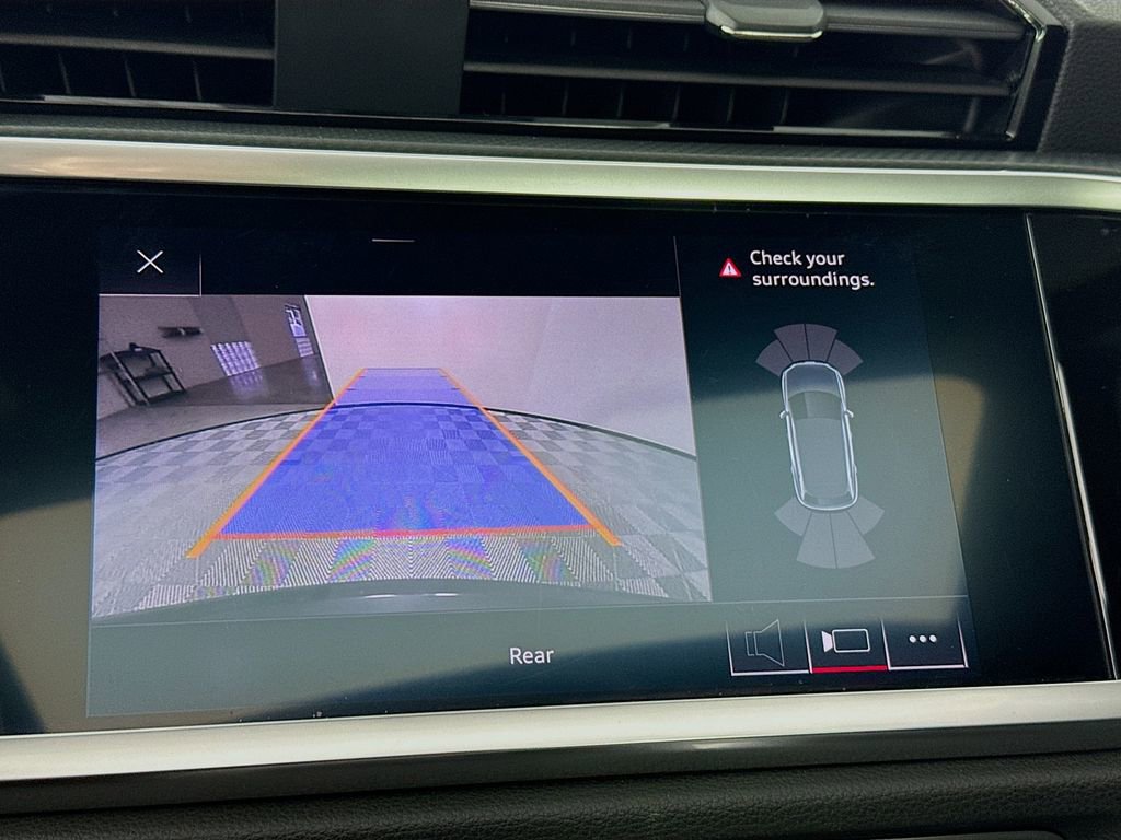 Used 2019 Audi Q3 2.0T Premium Plus AWD/4WD image 14