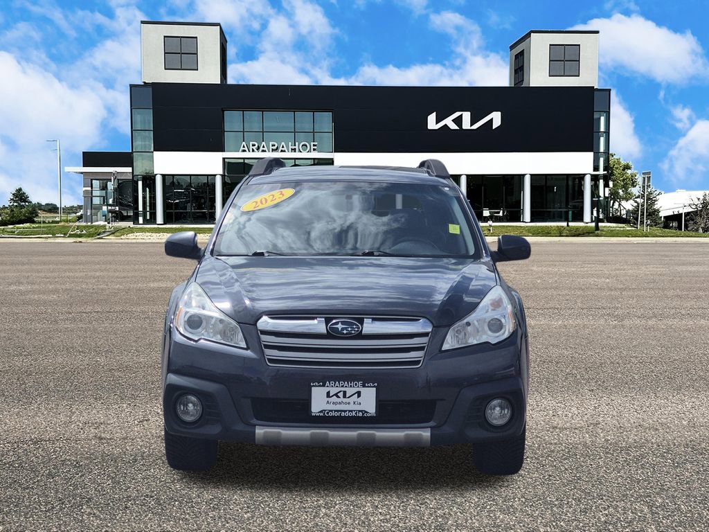 Used 2013 Subaru Outback 2.5i Limited AWD/4WD image 3
