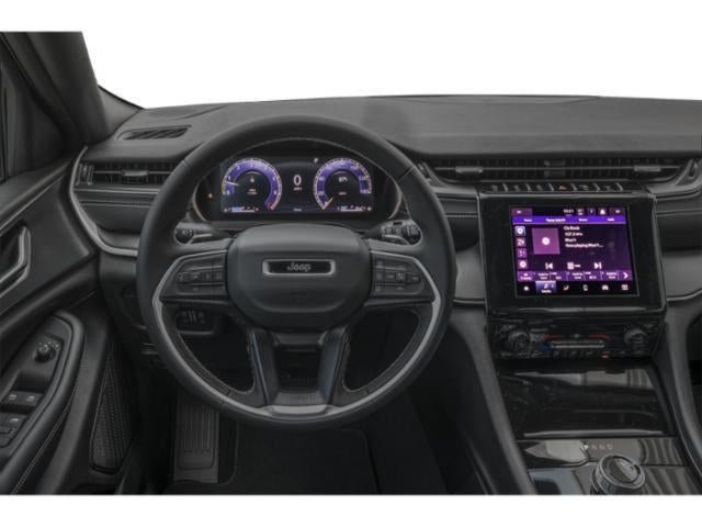 Used 2025 Jeep Grand Cherokee L Altitude AWD/4WD image 7