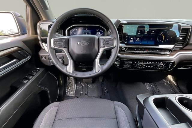 Used 2024 Chevrolet Silverado 1500 RST w/ Z71 Off-Road Package AWD/4WD image 8
