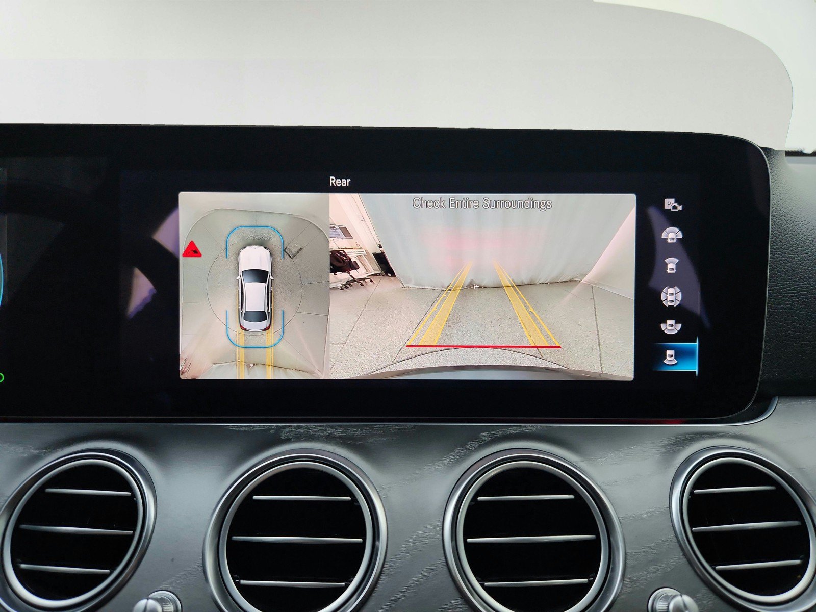 Used 2021 Mercedes-Benz E 350 Sedan image 24