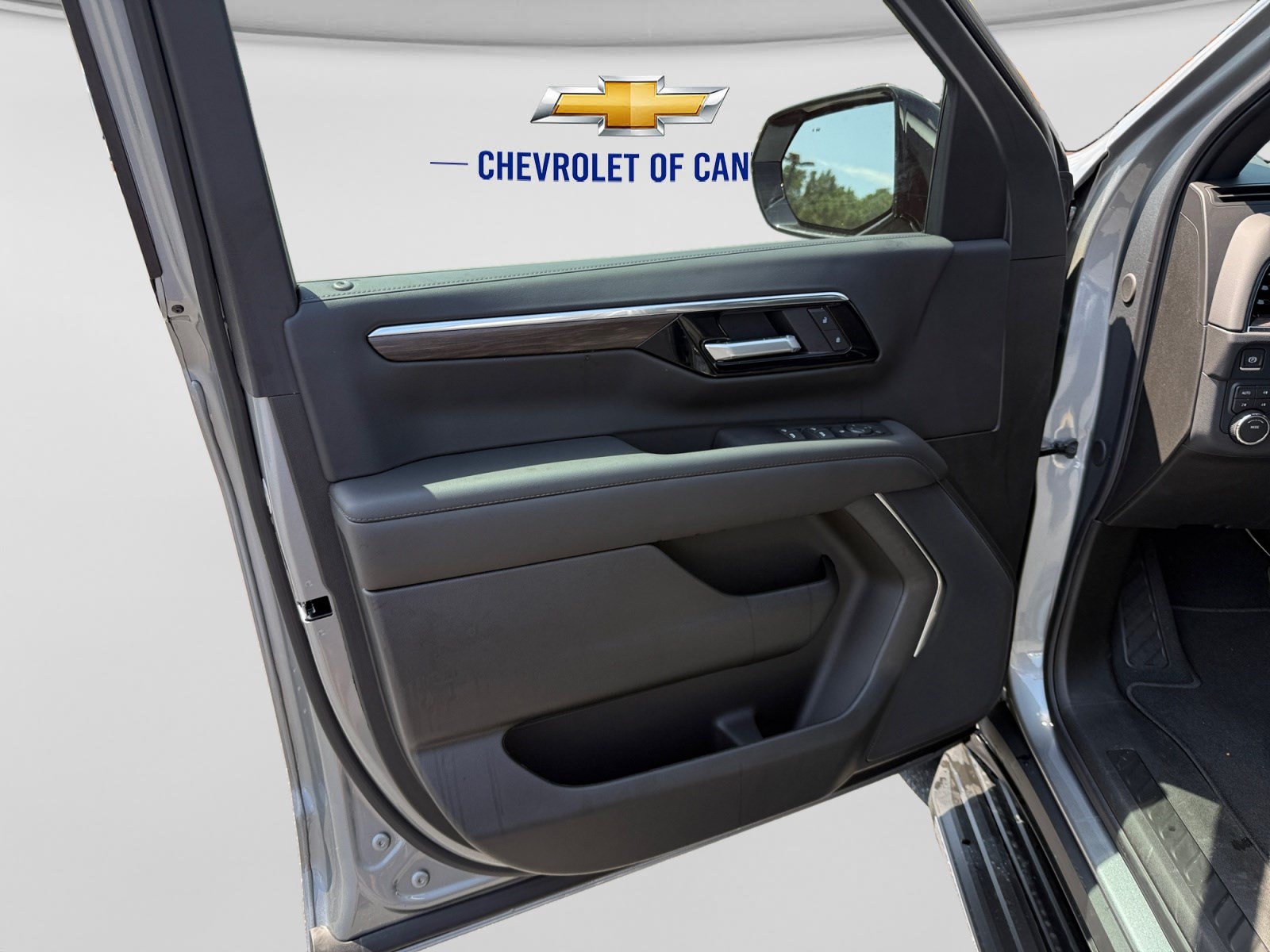 New 2026 Chevrolet Tahoe LS w/ LS Custom Edition AWD/4WD image 10