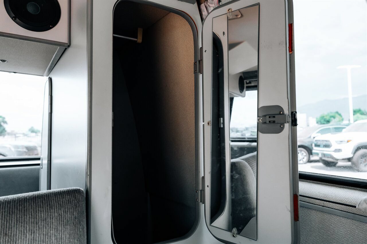 Used 1989 Volkswagen Vanagon GL RWD image 41