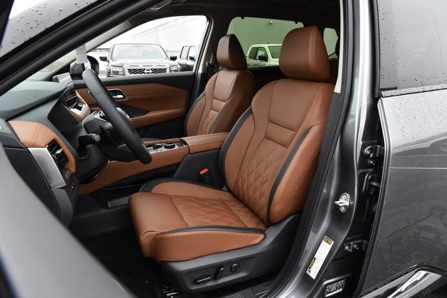 New 2026 Nissan Rogue Platinum image 24