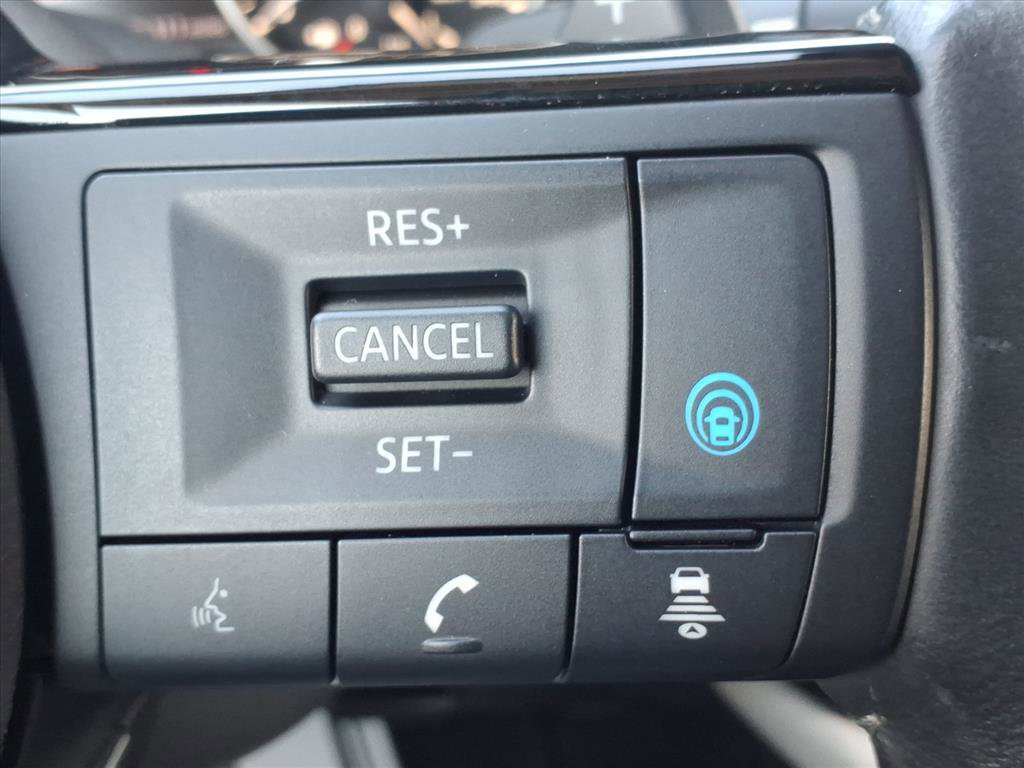 Certified 2022 Nissan Pathfinder SV w/ SV Premium Package image 31