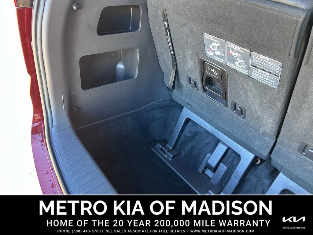 Used 2023 Kia Carnival SX Prestige image 49