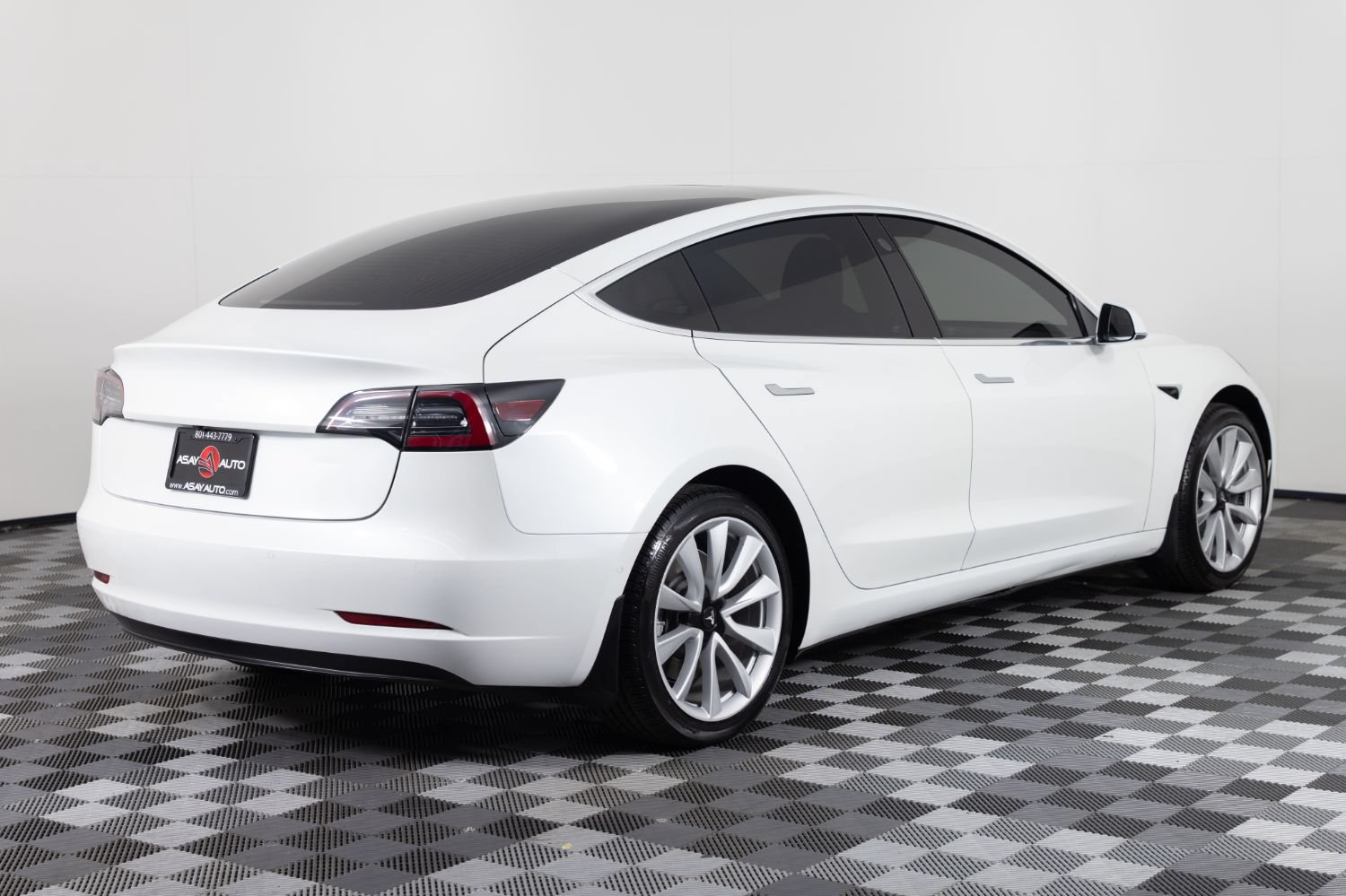 Used 2020 Tesla Model 3 Standard Range Plus RWD image 7