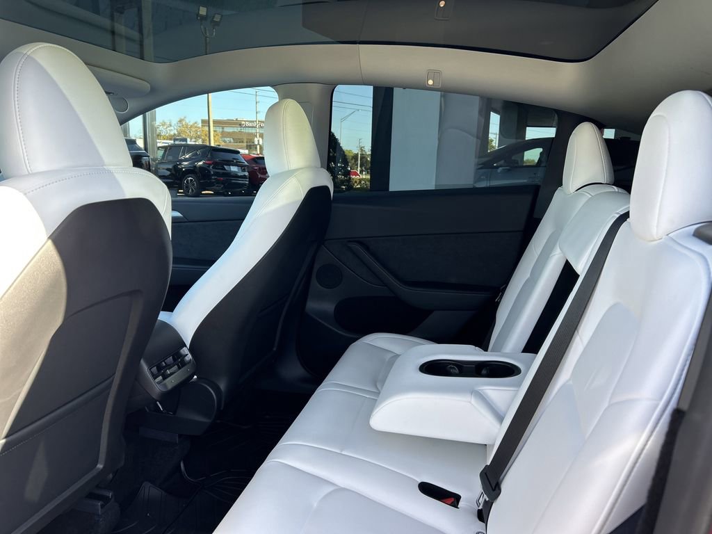 Used 2024 Tesla Model Y Performance image 14