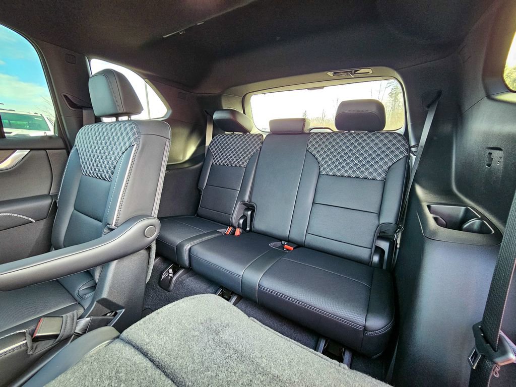 New 2026 GMC Acadia Denali w/ Super Cruise Package image 36