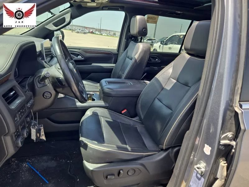 Used 2021 Chevrolet Suburban Premier w/ Premium Package AWD/4WD image 9