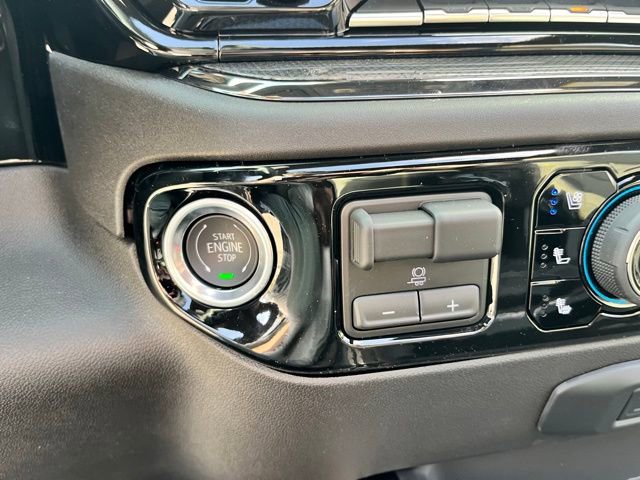 New 2026 Chevrolet Silverado 2500 ZR2 image 37
