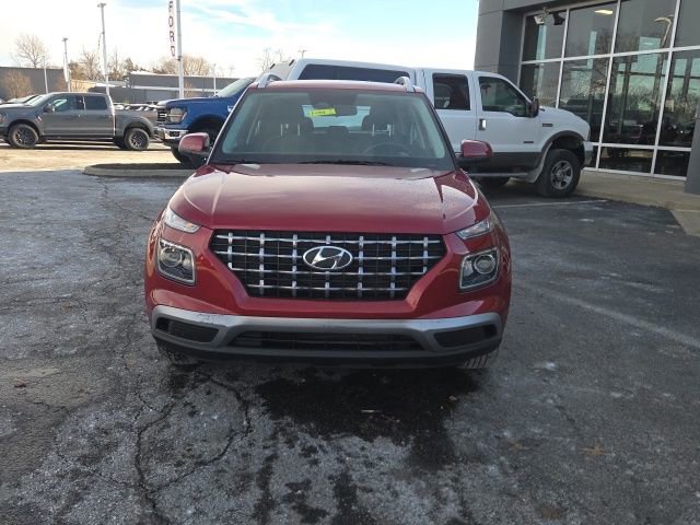 Used 2024 Hyundai Venue SEL image 8