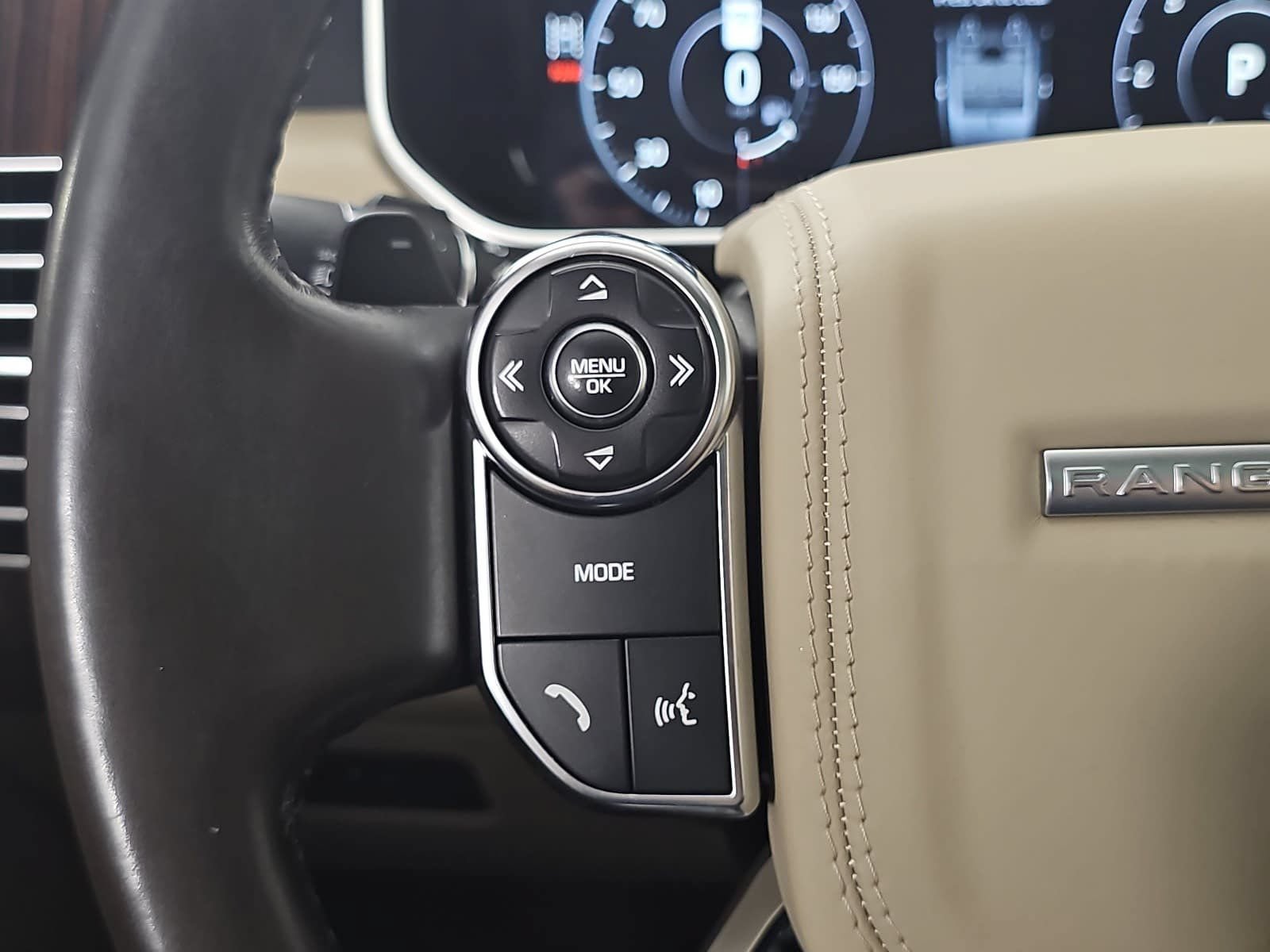 Used 2017 Land Rover Range Rover HSE AWD/4WD image 17